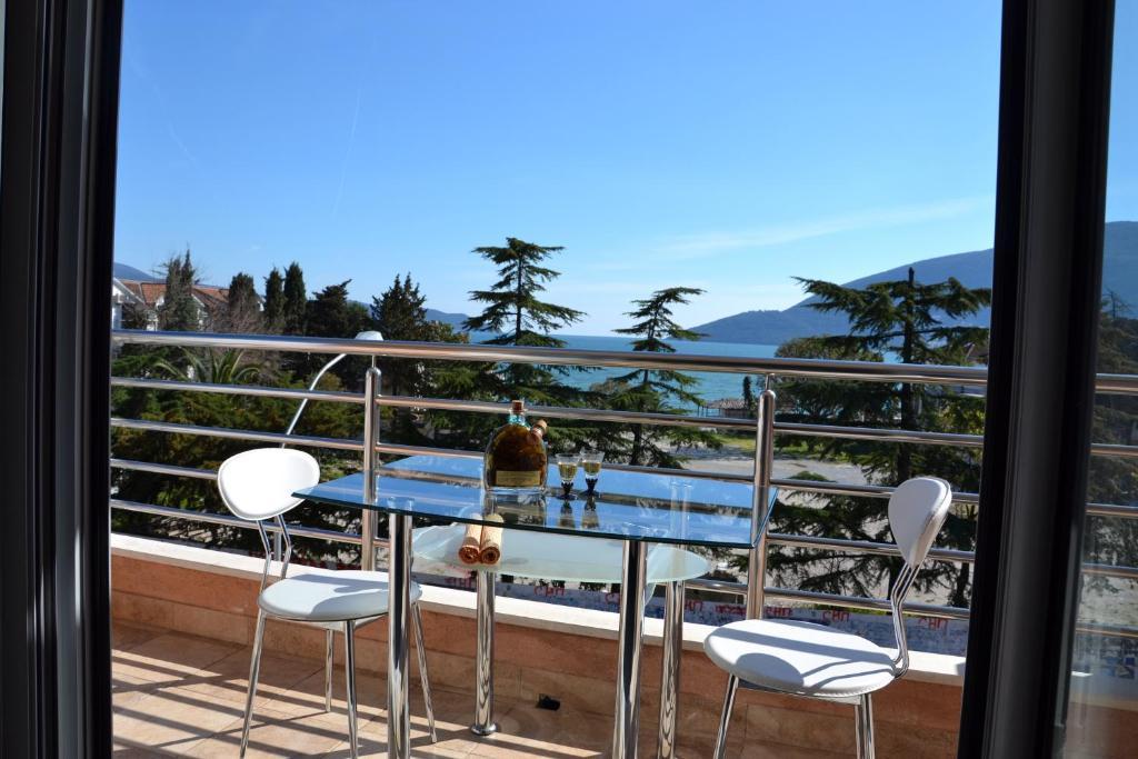 Montesun Residence Herceg Novi Szoba fotó